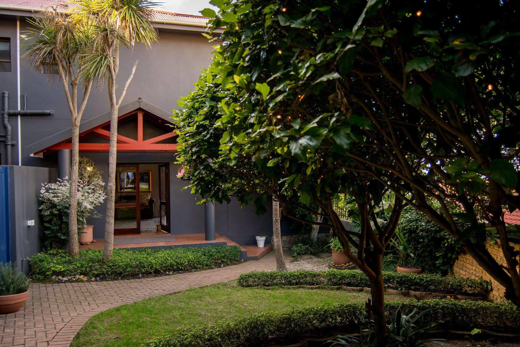 Edward Charles Manor Hotel Mossel Bay Exterior foto